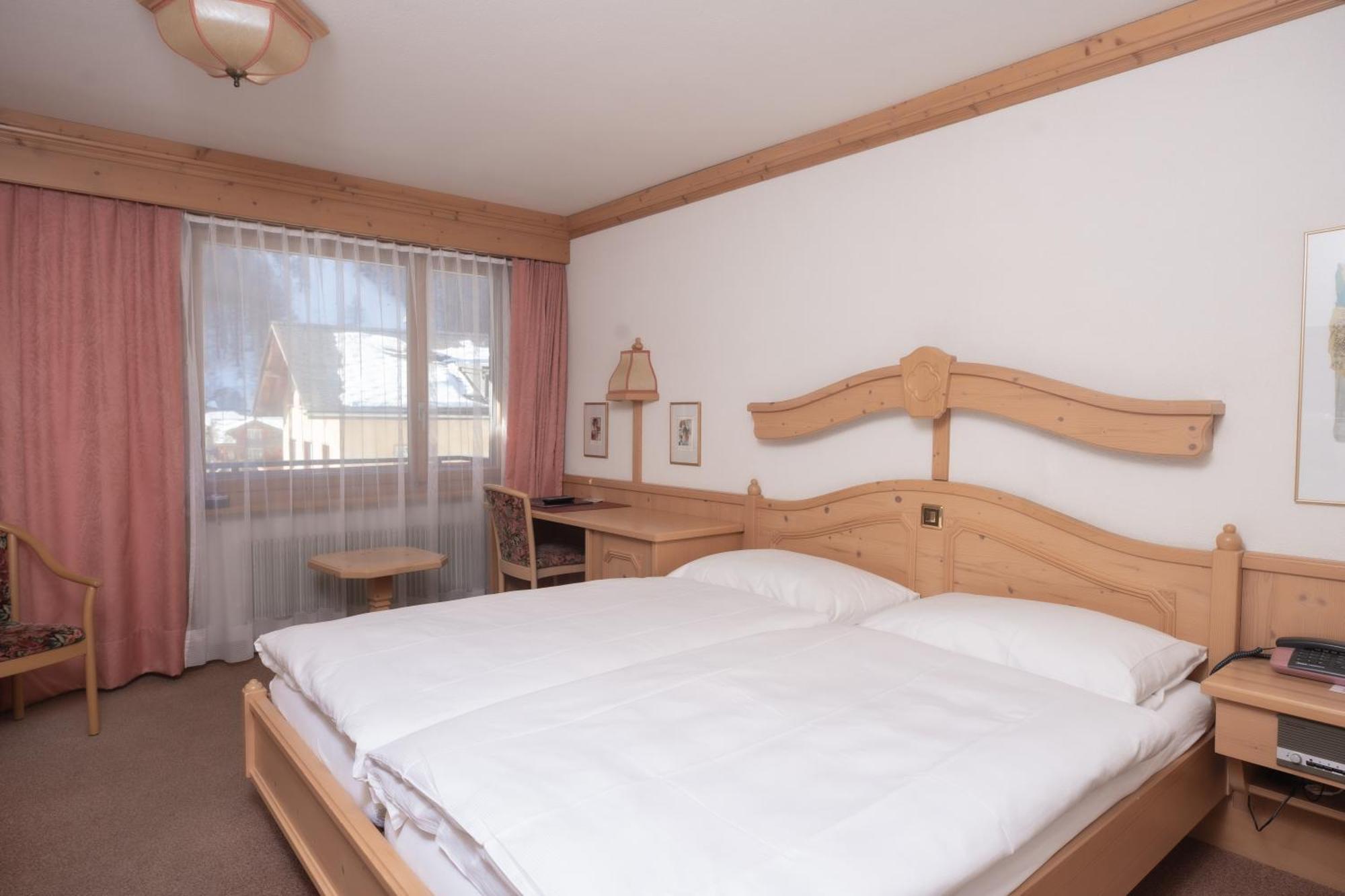 Hotel Alpenhof 사스-알마겔 외부 사진